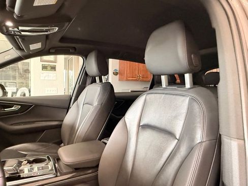 Used 2020 Audi Q7 3.0T Premium w/ Convenience Package AWD/4WD image 8