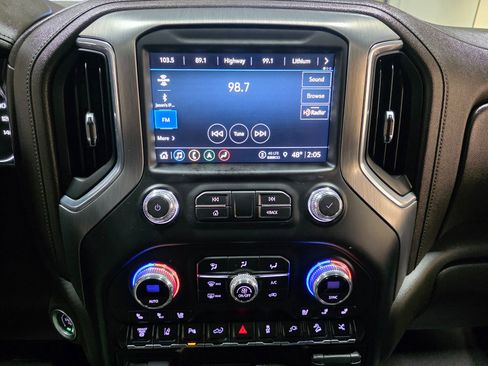 Used 2021 GMC Sierra 2500 Denali w/ Denali Black Diamond Edition image 25