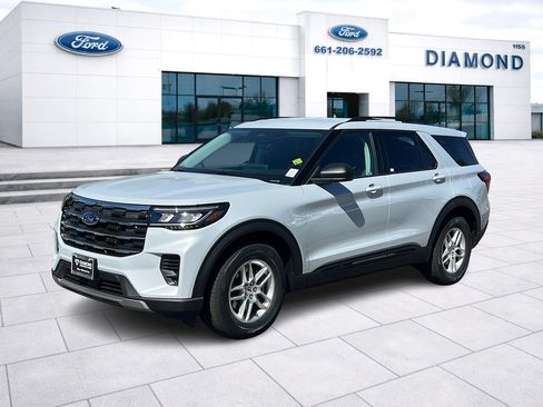 New 2026 Ford Explorer Active RWD image 1