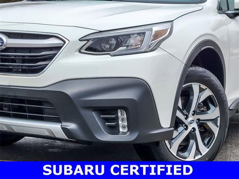 Certified 2022 Subaru Outback Limited image 3