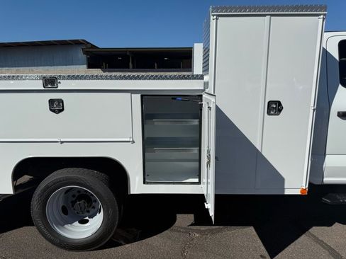 New 2026 Ford F550 4x4 Crew Cab Super Duty image 8