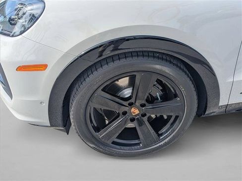 Used 2026 Porsche Cayenne GTS AWD/4WD image 25