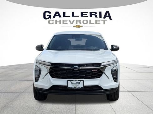 New 2026 Chevrolet Trax RS FWD image 3
