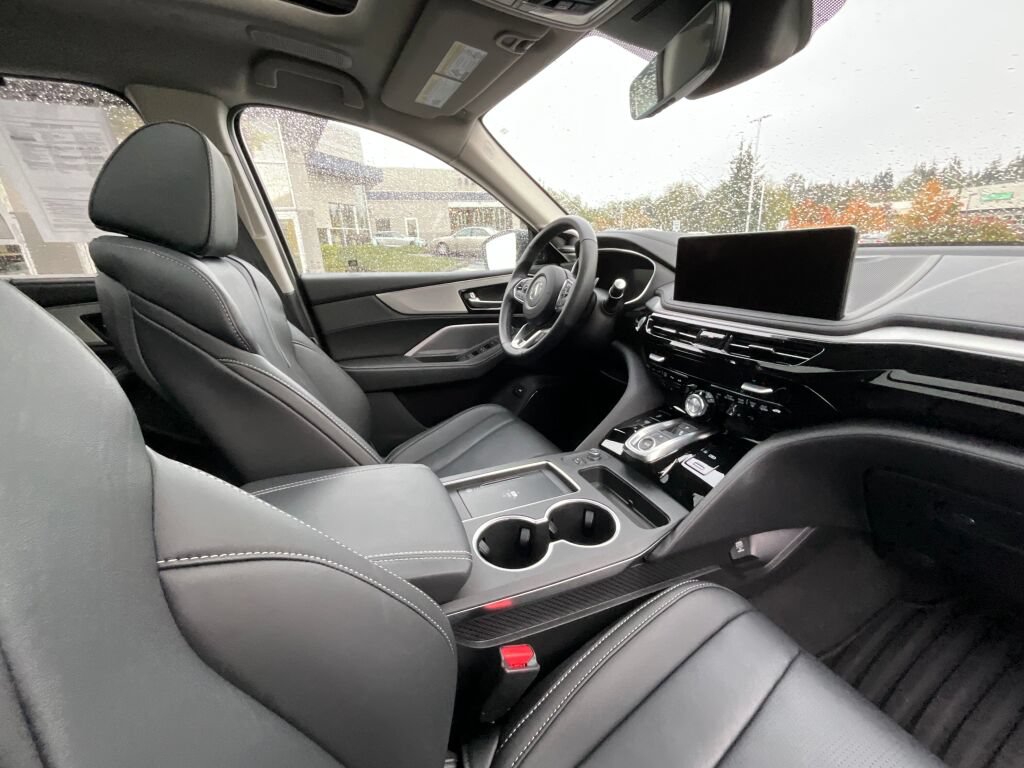 Certified 2026 Acura MDX w/ Technology Package FWD image 20