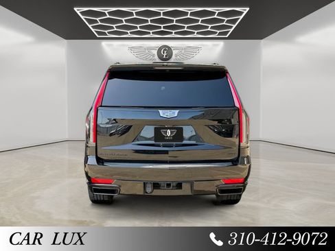 Used 2021 Cadillac Escalade ESV Sport Platinum w/ LPO, ONYX Package AWD/4WD image 4