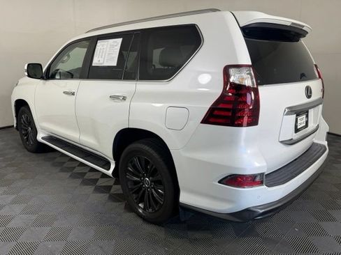 Used 2022 Lexus GX 460 Luxury w/ Sport Design Package AWD/4WD image 4