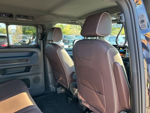 New 2025 Volkswagen ID. Buzz Pro S image 44