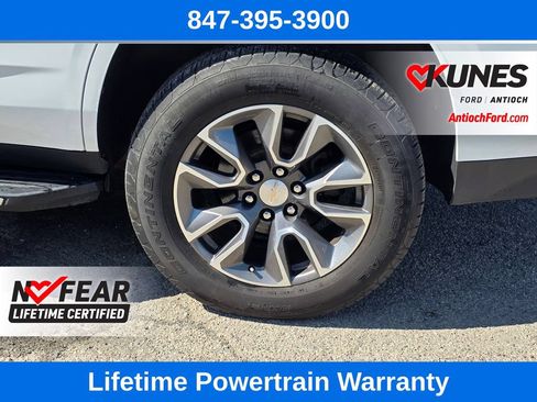 Used 2022 Chevrolet Tahoe LT w/ LT Signature Package AWD/4WD image 11