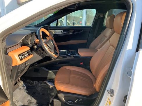 Used 2022 Lincoln Nautilus Black Label image 10