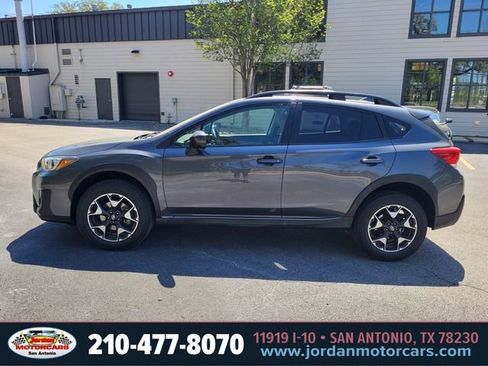 Used 2020 Subaru Crosstrek 2.0i Premium image 2