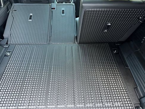 New 2026 Land Rover Defender 110 S AWD/4WD image 29