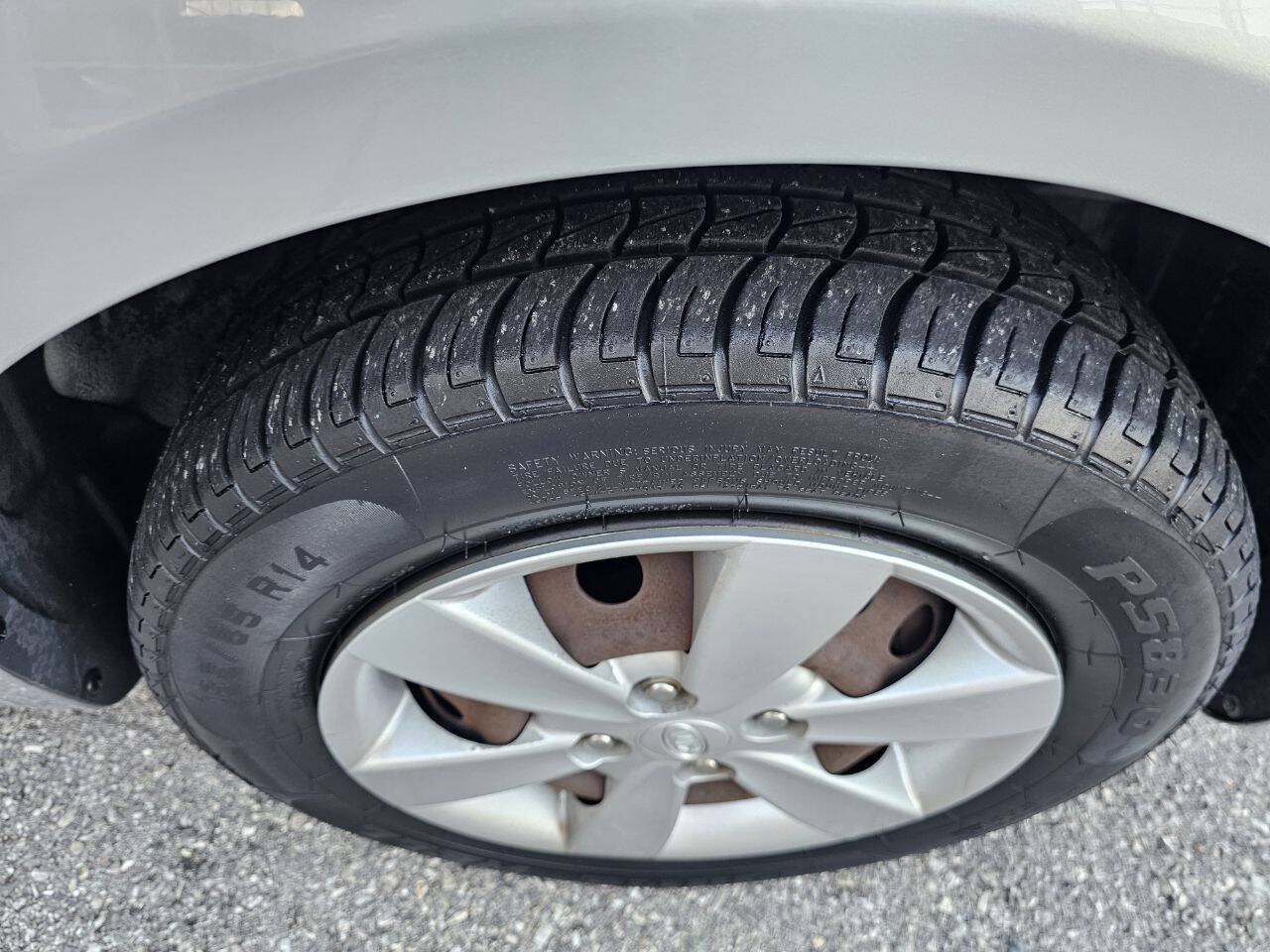 Used 2010 Kia Rio LX FWD image 11