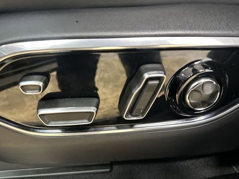 Used 2024 Jeep Grand Cherokee L Summit image 15