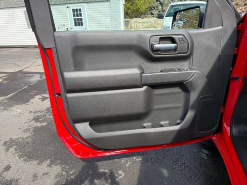 New 2026 GMC Sierra 1500 Pro AWD/4WD image 15