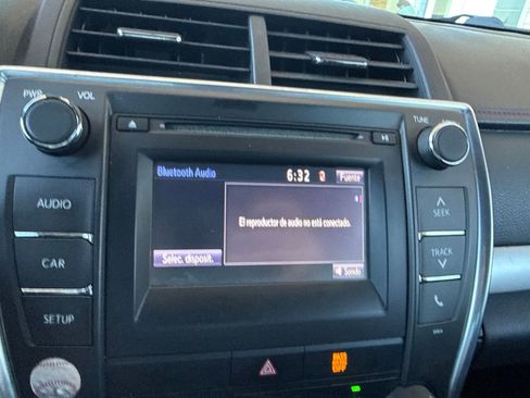Used 2017 Toyota Camry SE FWD image 25