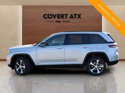 New 2025 Jeep Grand Cherokee Limited w/ Luxury Tech Group II AWD/4WD image 2