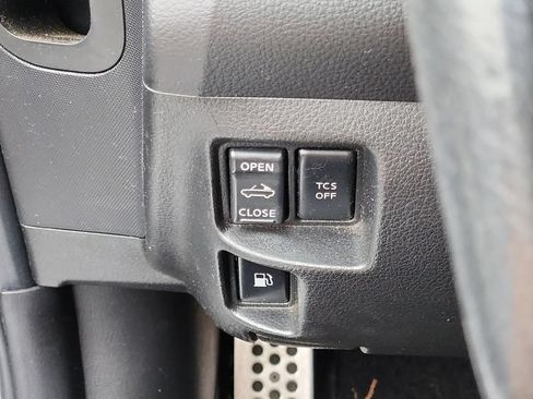 Used 2006 Nissan 350Z Touring RWD image 25