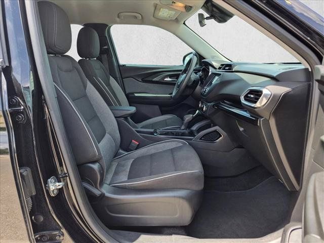 Used 2022 Chevrolet TrailBlazer LT FWD image 19
