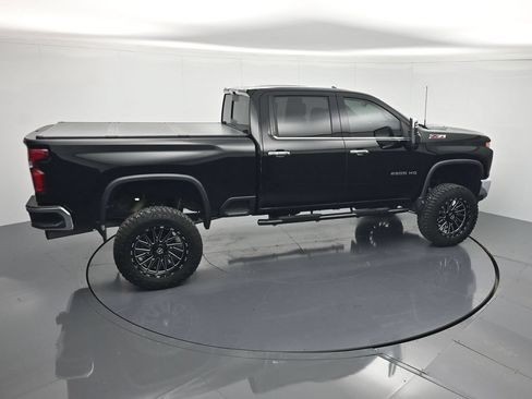 Used 2023 Chevrolet Silverado 2500 LTZ AWD/4WD image 33