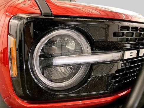 Used 2023 Ford Bronco Wildtrak AWD/4WD image 27