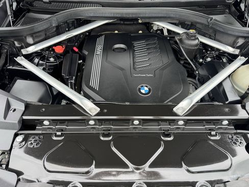 Used 2019 BMW X5 xDrive40i w/ M Sport Package AWD/4WD image 19