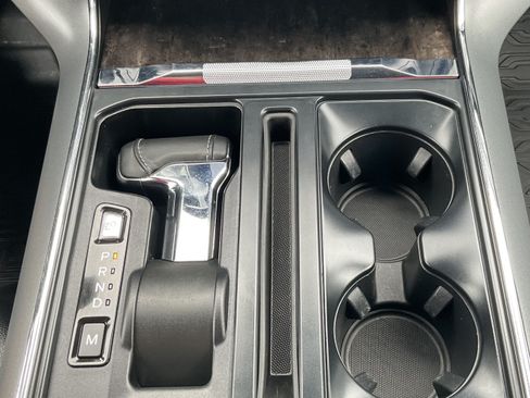 Used 2022 Ford F150 Lariat w/ Equipment Group 502A High AWD/4WD image 19