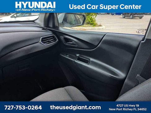 Used 2021 Chevrolet Equinox LT image 21