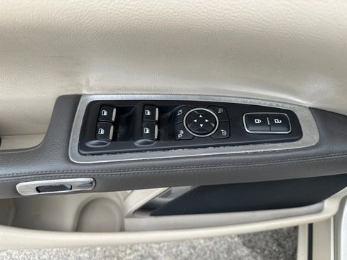 Used 2017 Lincoln Continental Reserve w/ Climate Package image 28