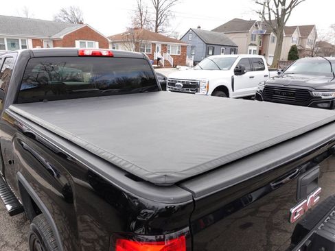 Used 2017 GMC Sierra 1500 Base 4x4 4dr Double Cab 6.5 ft image 19