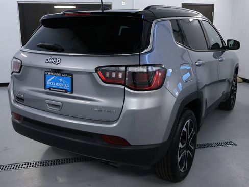 Used 2022 Jeep Compass Limited image 7