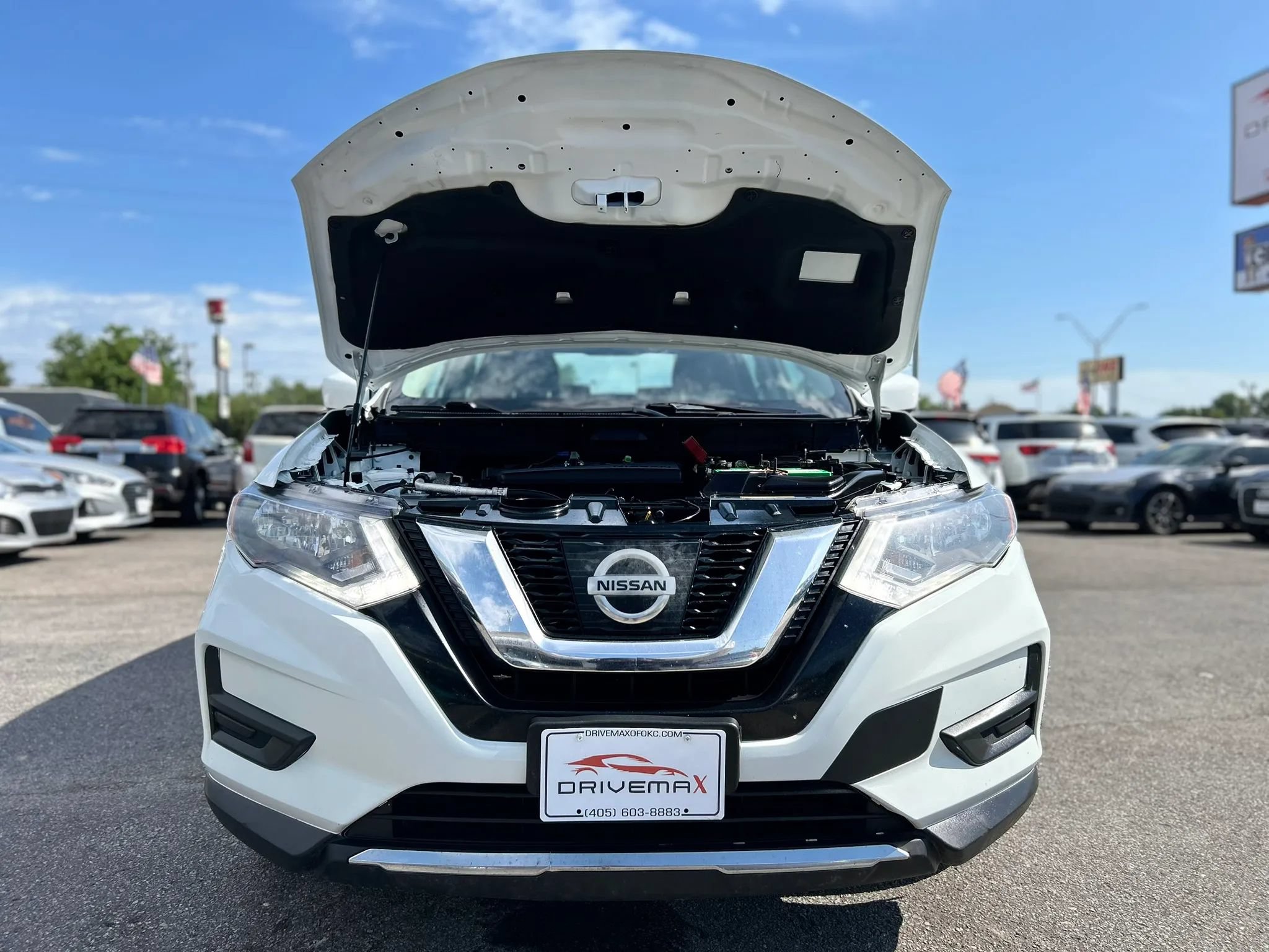 Used 2017 Nissan Rogue S AWD/4WD image 18