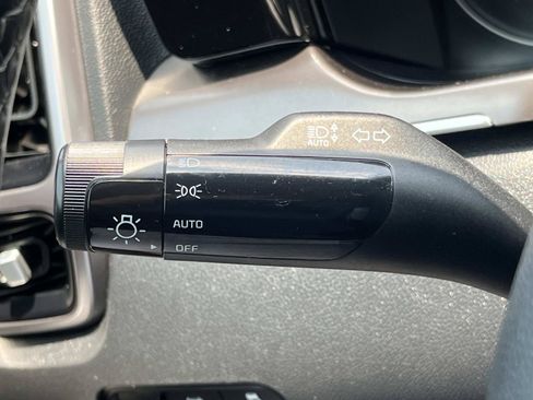 Used 2022 Kia Sorento S FWD image 44