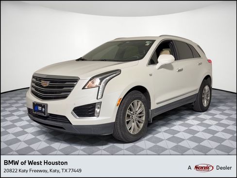 Used 2017 Cadillac XT5 Luxury w/ Driver Awareness Package FWD image 1