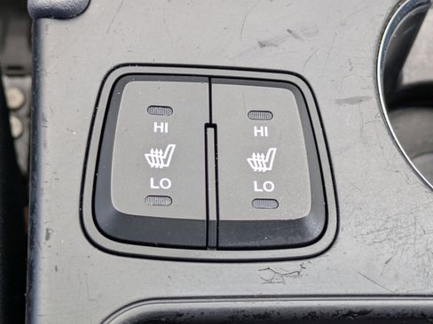 Used 2015 Hyundai Sonata Hybrid image 25