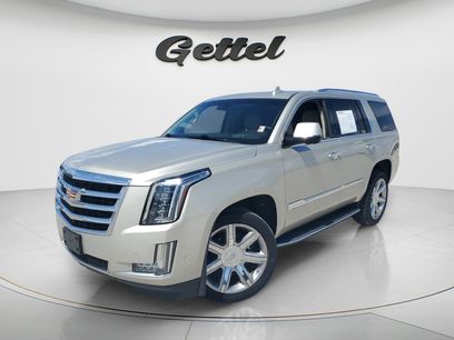 Used 2017 Cadillac Escalade Luxury
