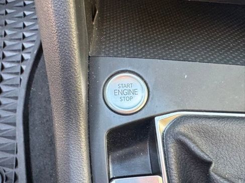 Used 2022 Volkswagen Taos S image 23