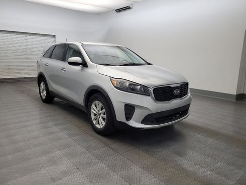 Used 2020 Kia Sorento AWD V6 image 13