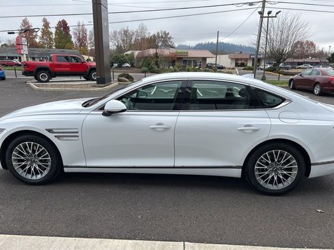 Used 2023 Genesis G80 2.5T image 7