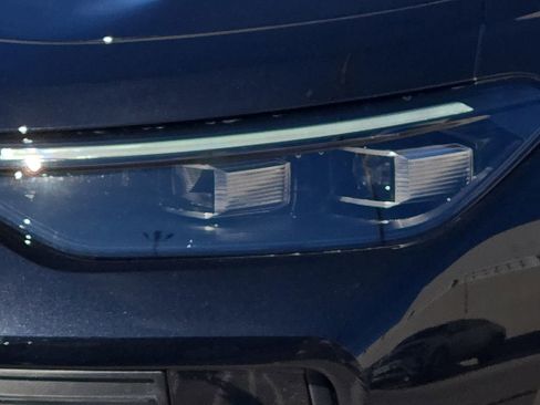 New 2026 Volkswagen Tiguan SE image 7