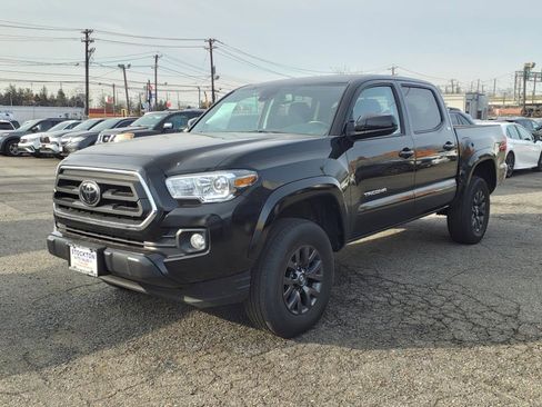 Used 2023 Toyota Tacoma SR5 image 4