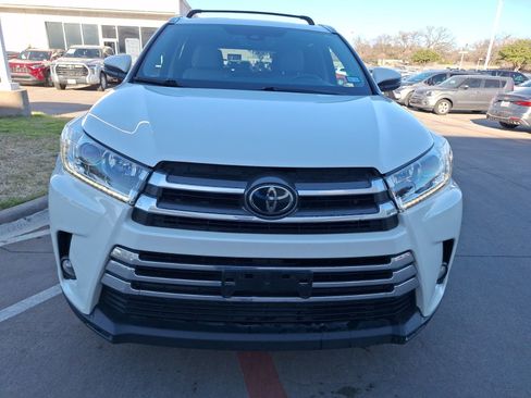 Used 2018 Toyota Highlander Limited image 9