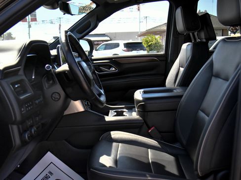 Used 2023 Chevrolet Tahoe Premier w/ Advanced Technology Package RWD image 19