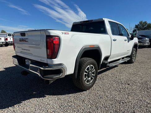 Used 2022 GMC Sierra 3500 SLT w/ SLT Premium Package AWD/4WD image 11
