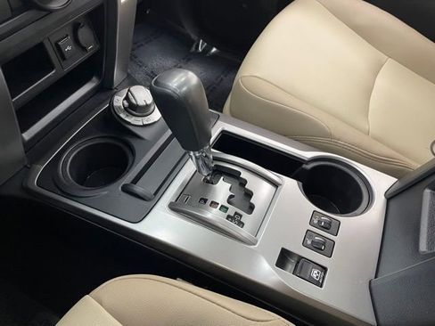 Used 2023 Toyota 4Runner SR5 Premium image 7