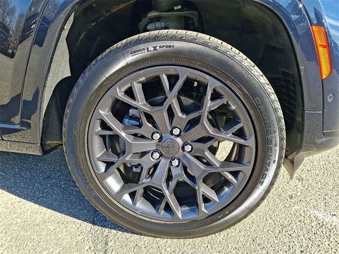 Certified 2024 Jeep Grand Cherokee L Summit image 27