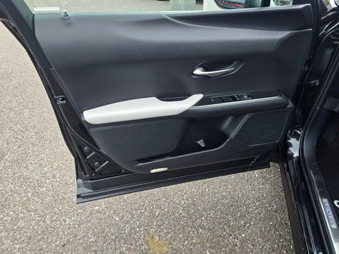 New 2025 Lexus UX 300h FWD image 23