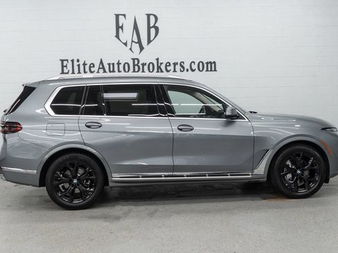 Used 2026 BMW X7 xDrive40i AWD/4WD image 5