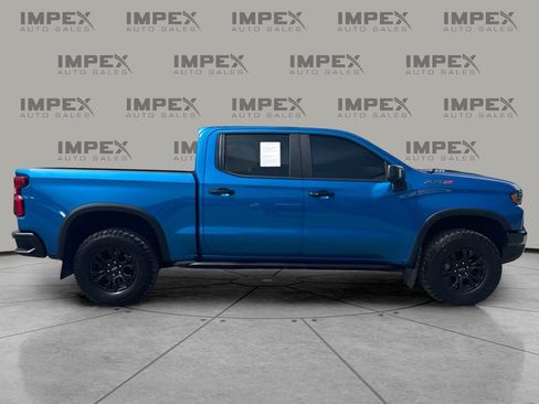 Used 2022 Chevrolet Silverado 1500 ZR2 w/ Technology Package AWD/4WD image 7