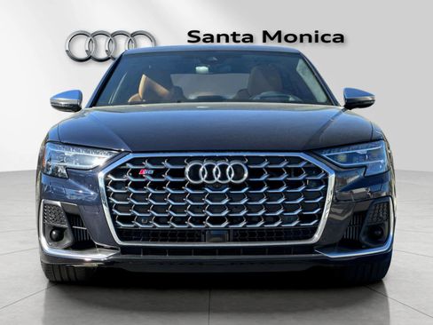 Used 2024 Audi S8 image 10