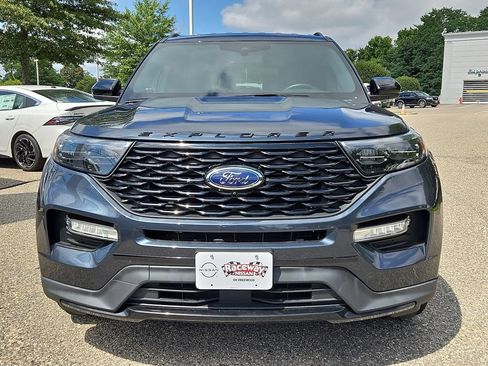 Used 2022 Ford Explorer ST-Line w/ Class IV Trailer Tow Package AWD/4WD image 3